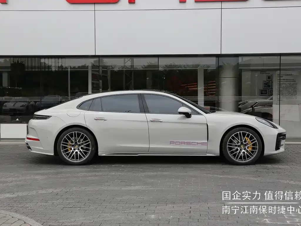 Porsche Panamera 2026 из CN, фото 7