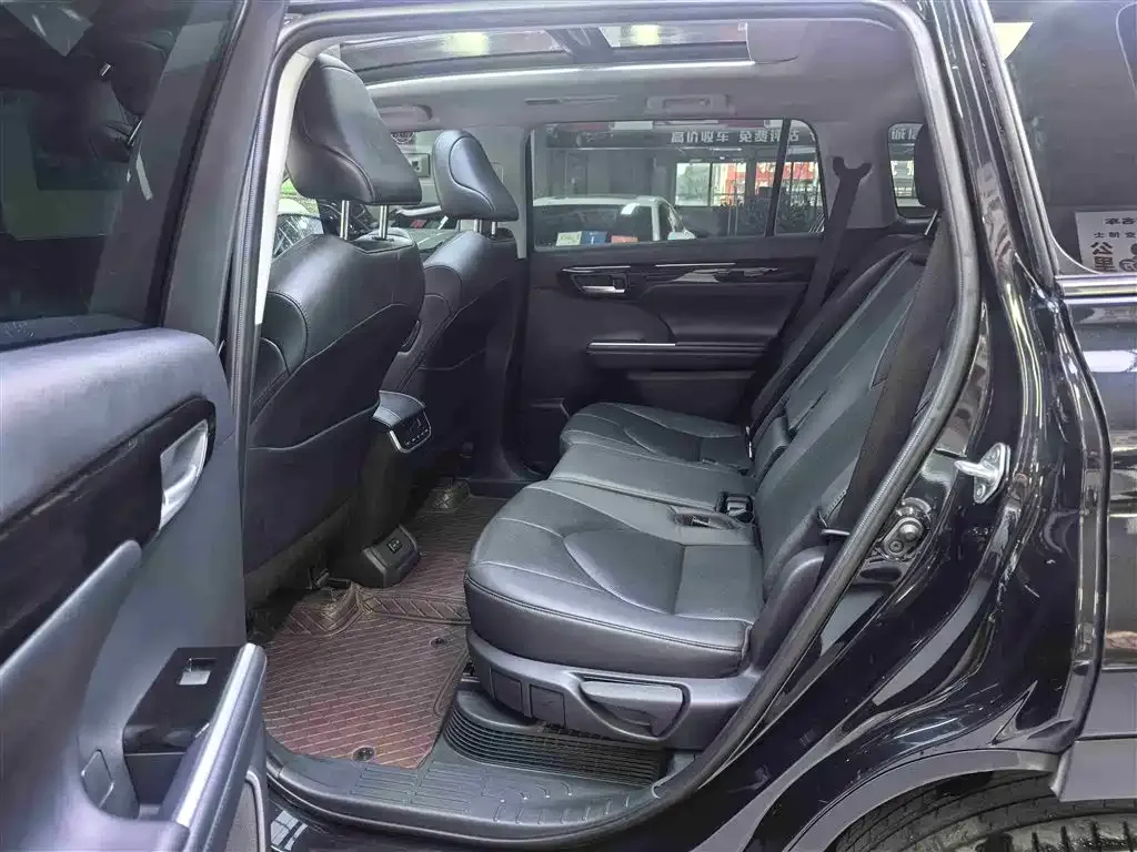 Toyota Highlander 2024 из CN, фото 2