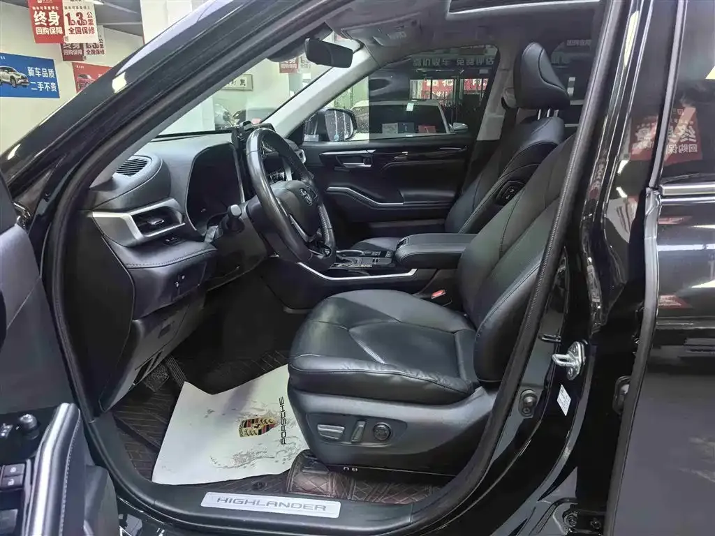 Toyota Highlander 2024 из CN, фото 8