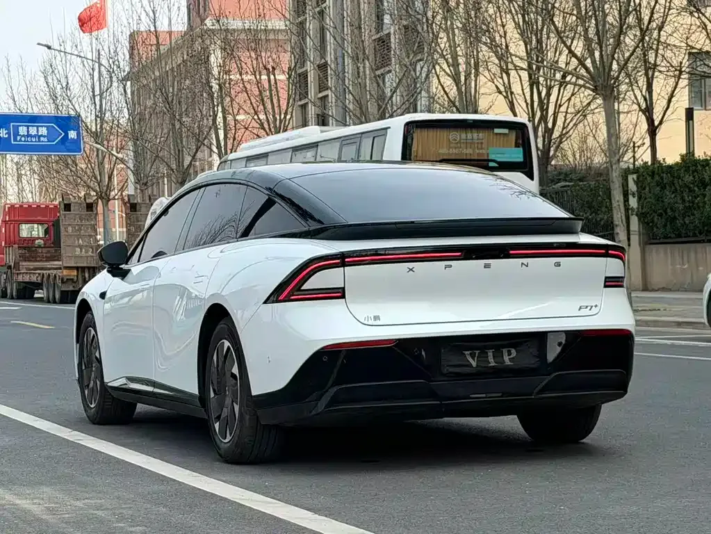 XPeng P7+ — фото 6