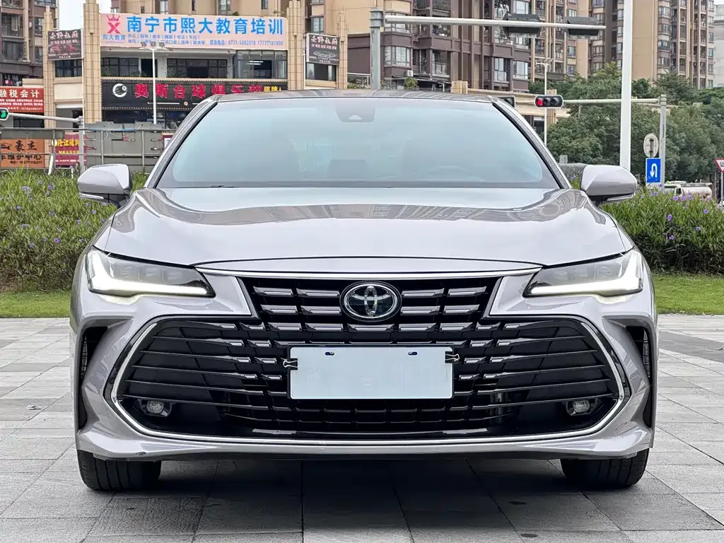 Toyota Avalon 2023 из CN, фото 2