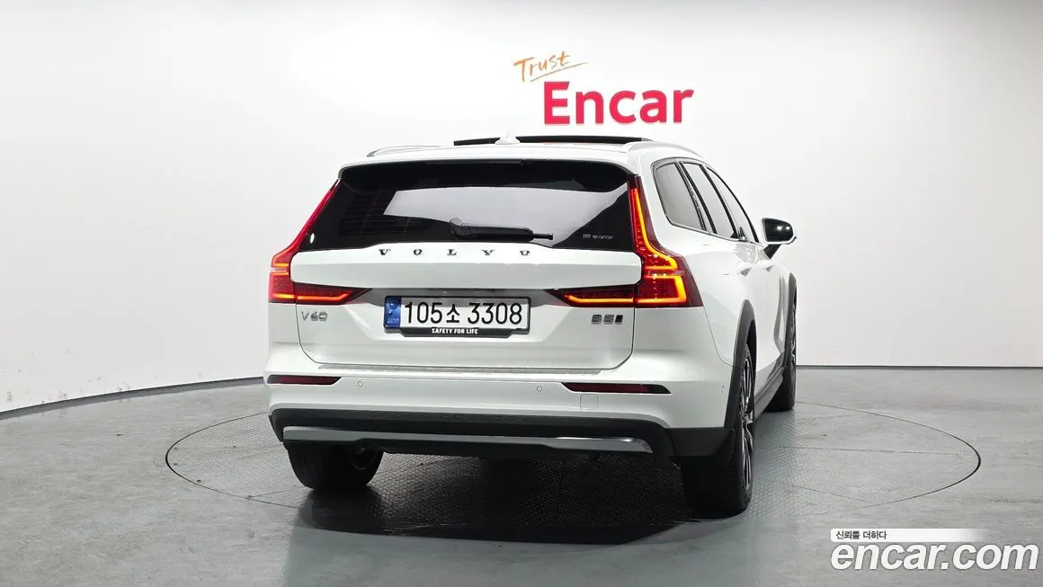 Volvo V60 2025 из KR, фото 8