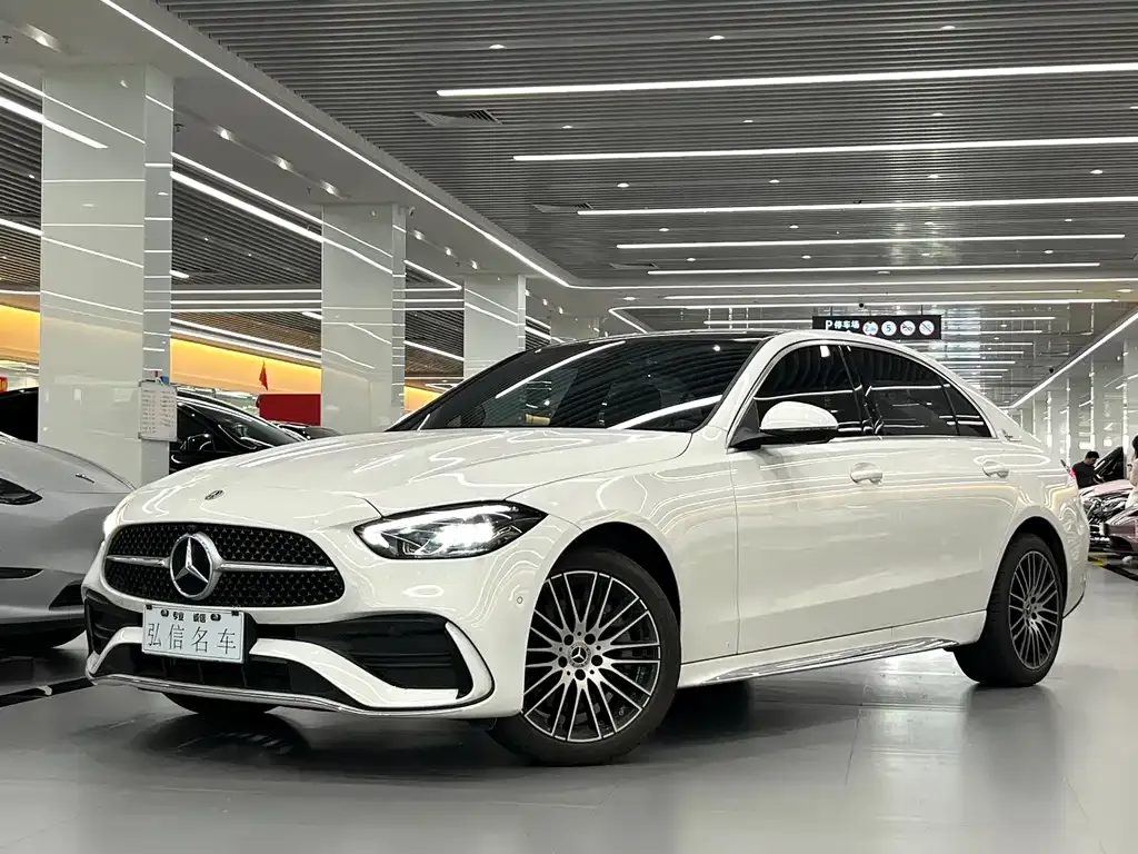 Mercedes-Benz C-Class — фото 1