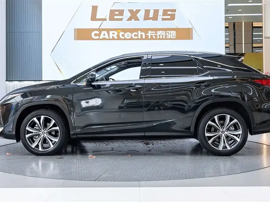 Lexus RX — фото 5