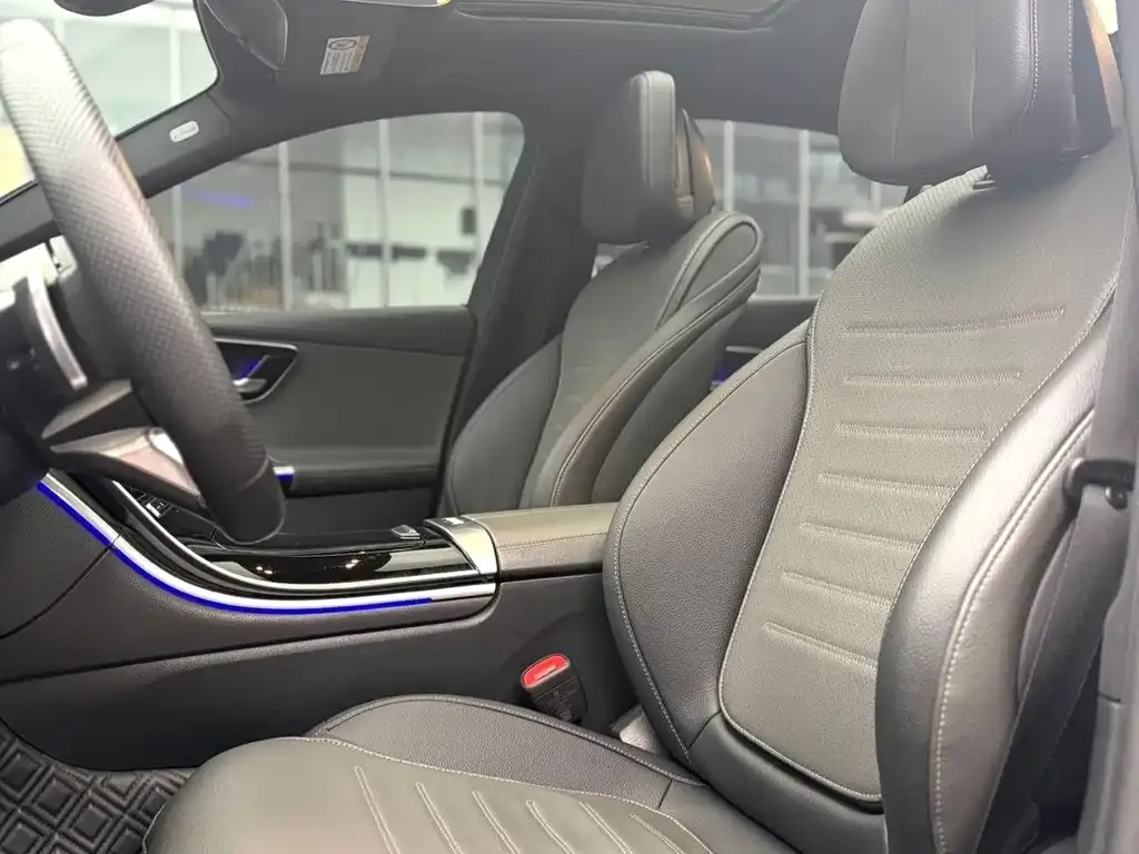 Mercedes-Benz C-Class 2023 из CN, фото 3