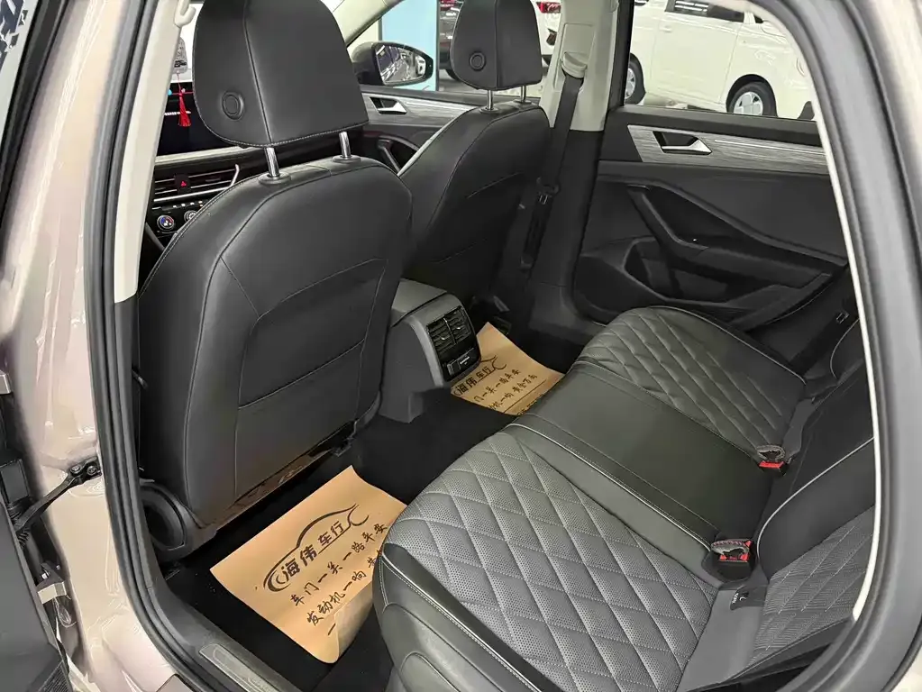 Volkswagen Sagitar 2023 из CN, фото 10
