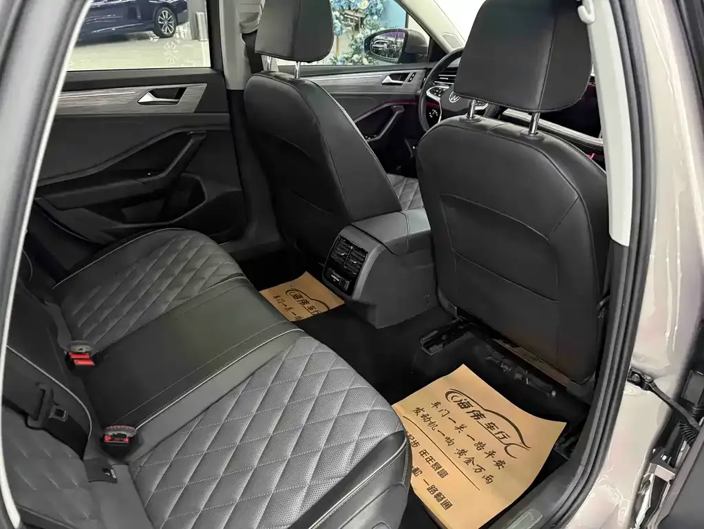 Volkswagen Sagitar 2023 из CN, фото 8
