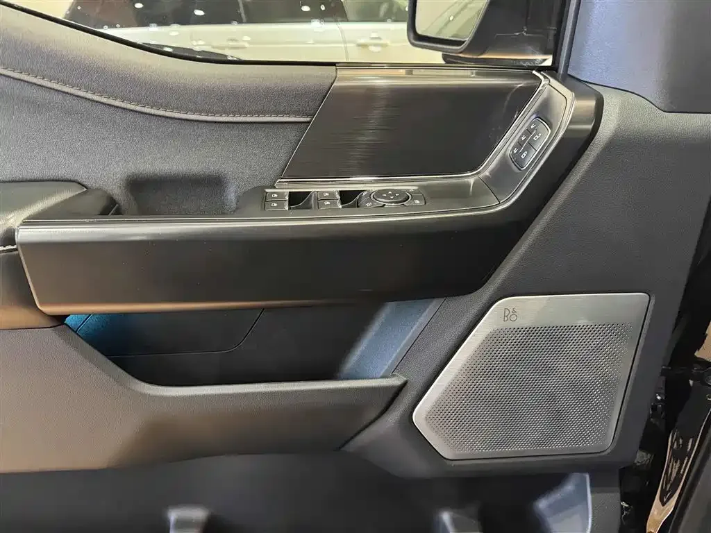 Ford F-150 Raptor 2023 из CN, фото 5