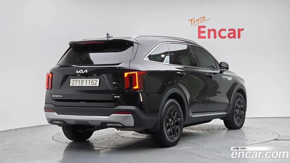 Kia Sorento — фото 10