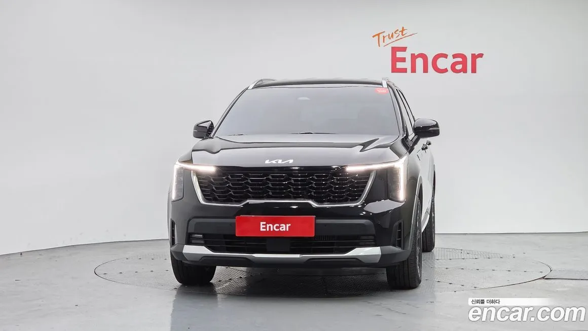 Kia Sorento — фото 9