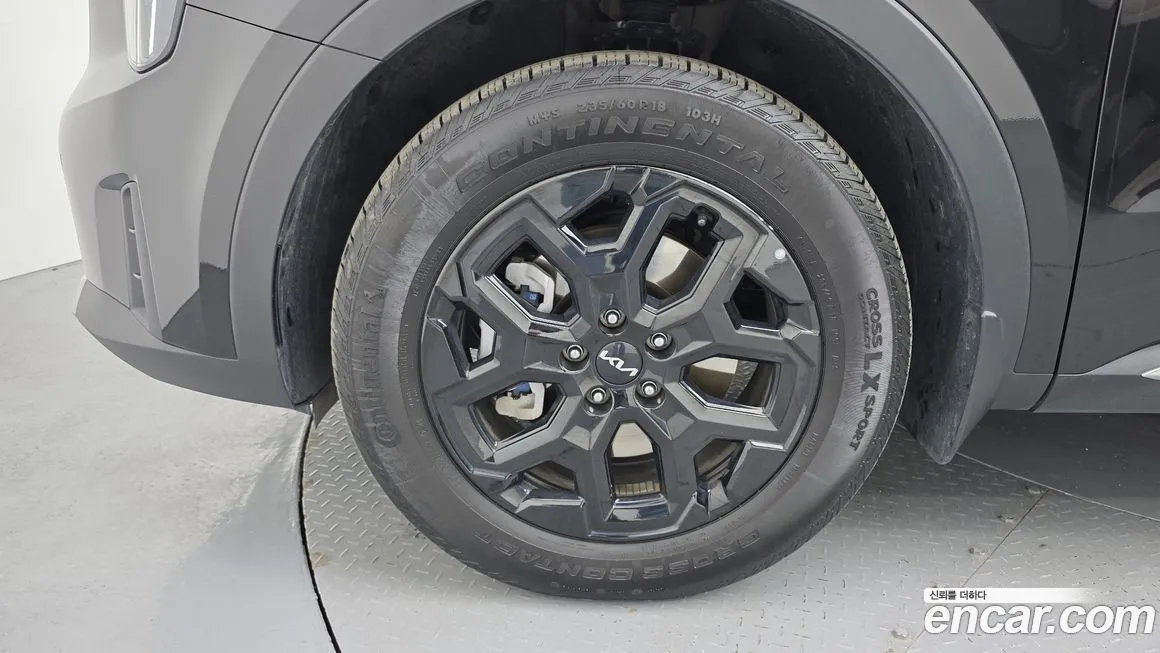 Kia Sorento — фото 6