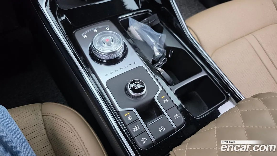 Kia Sorento — фото 8