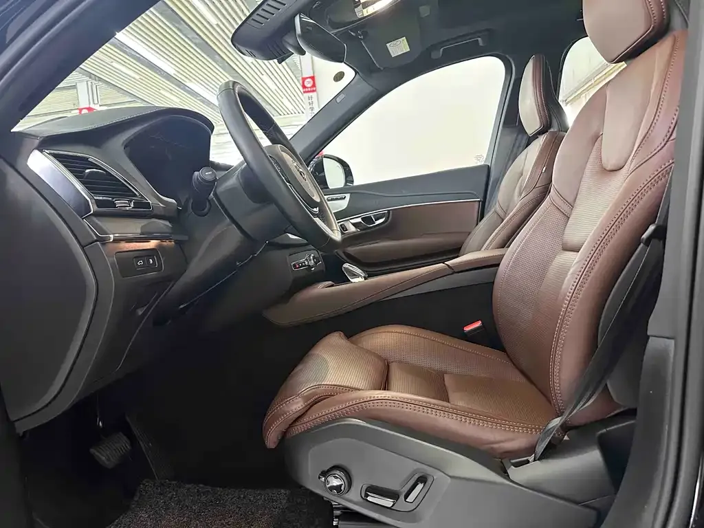 Volvo XC90 PHEV 2024 из CN, фото 8