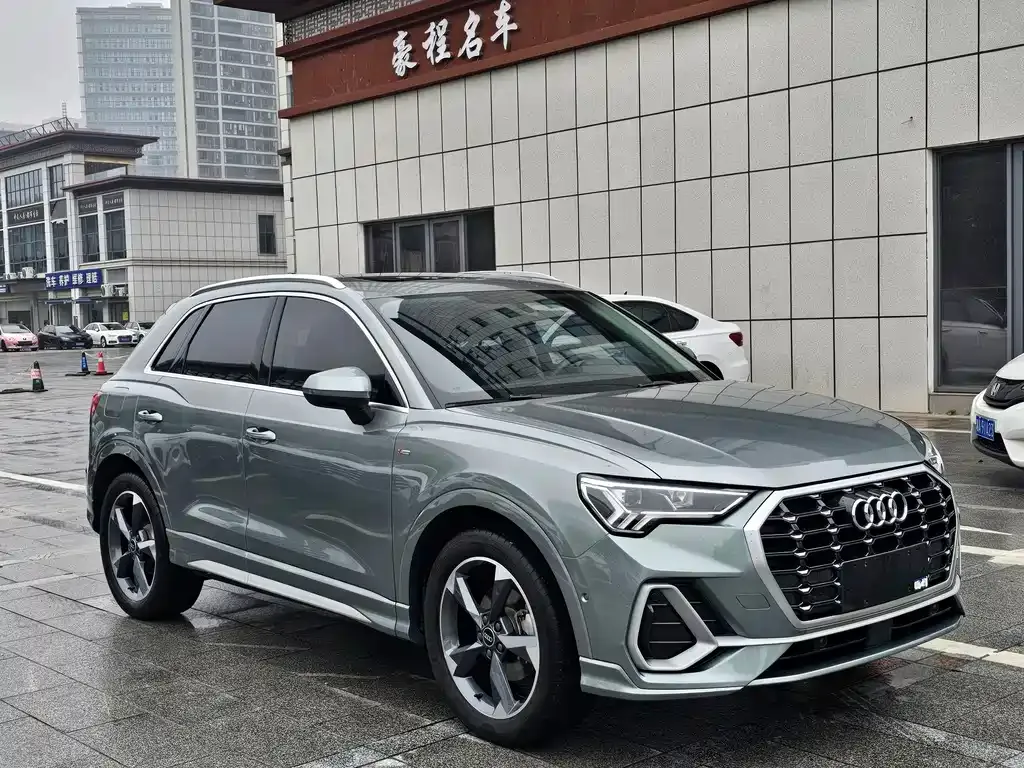 Audi Q3 — фото 8