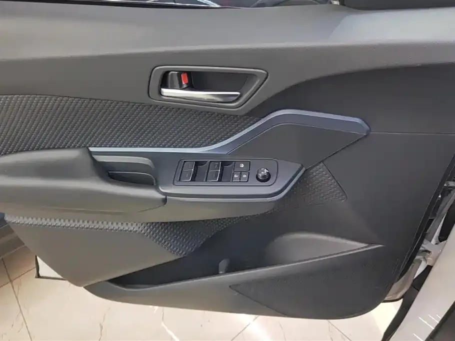 Toyota IZOA 2021 из CN, фото 6