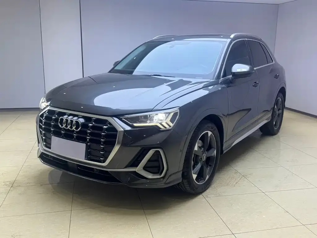 Audi Q3 2022 из CN, фото 1