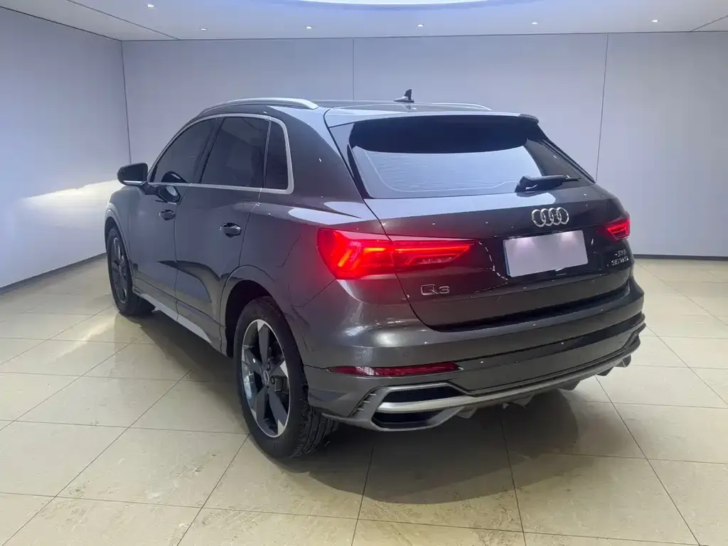 Audi Q3 2022 из CN, фото 2