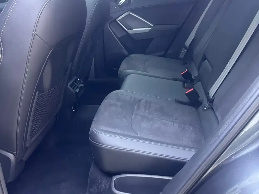 Audi Q3 2022 из CN, фото 3