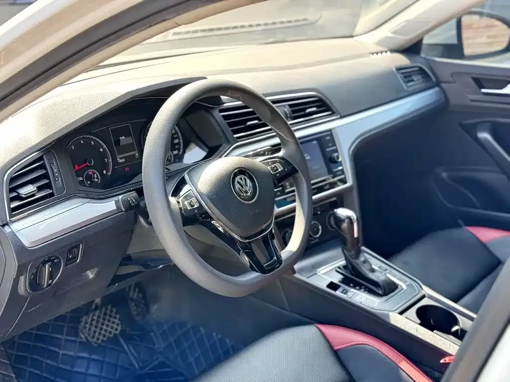 Volkswagen Lamando 2021 из CN, фото 2