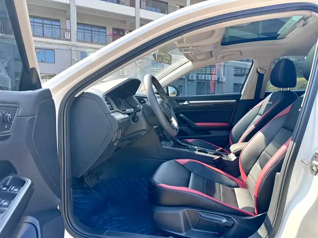 Volkswagen Lamando 2021 из CN, фото 6