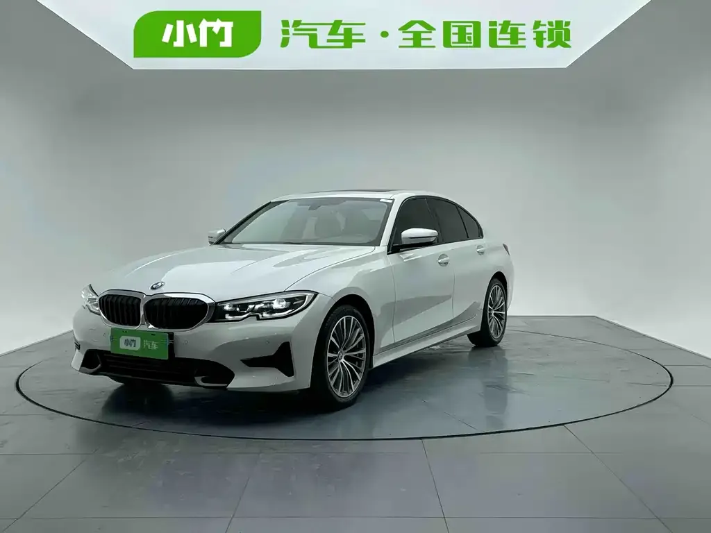 BMW 3 Series 2022 из CN, фото 1
