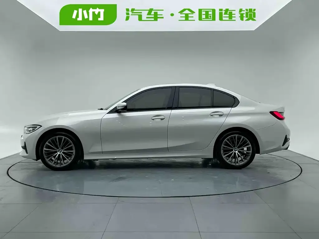 BMW 3 Series 2022 из CN, фото 2