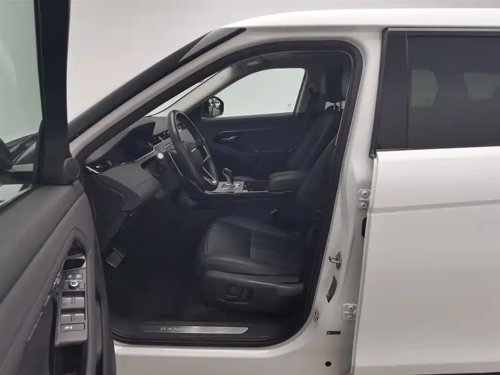 Land Rover Evoque PHEV 2022 из CN, фото 2