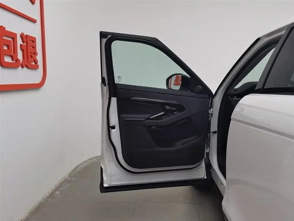 Land Rover Evoque PHEV 2022 из CN, фото 4