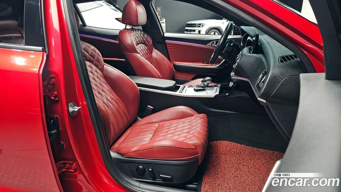 Kia Stinger — фото 10