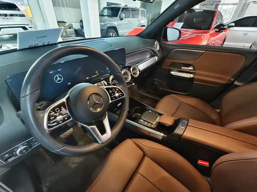 Mercedes-Benz GLB 2023 из CN, фото 2