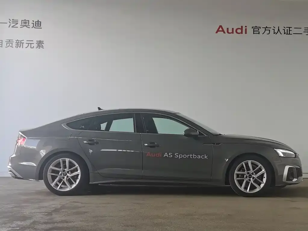 Audi A5 (Import) — фото 2