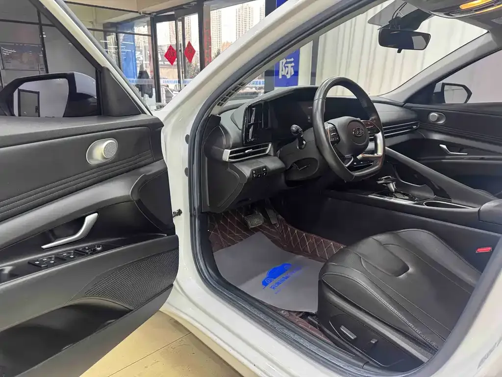 Hyundai Elantra 2021 из CN, фото 10