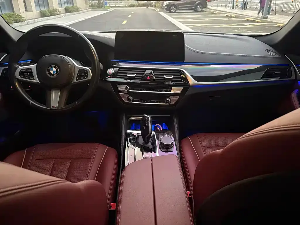 BMW 5 Series — фото 4