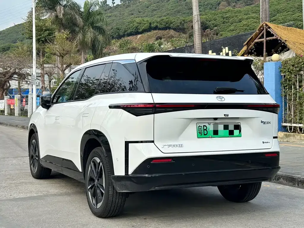 Toyota Platinum 3X 2026 из CN, фото 6