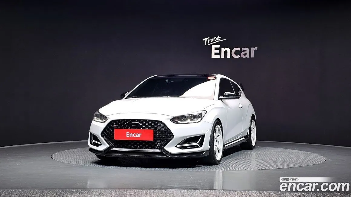 Hyundai Veloster — фото 10