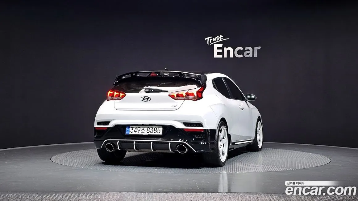 Hyundai Veloster — фото 6