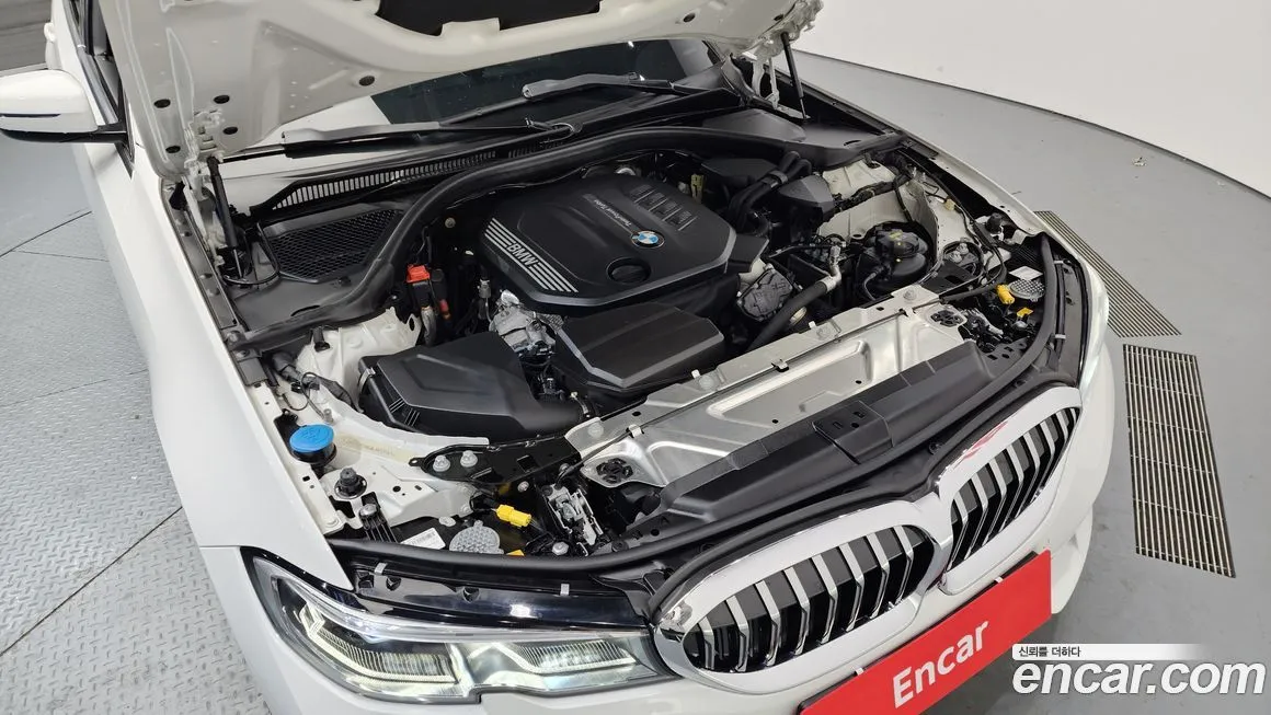 BMW 3-Series 2022 из KR, фото 10