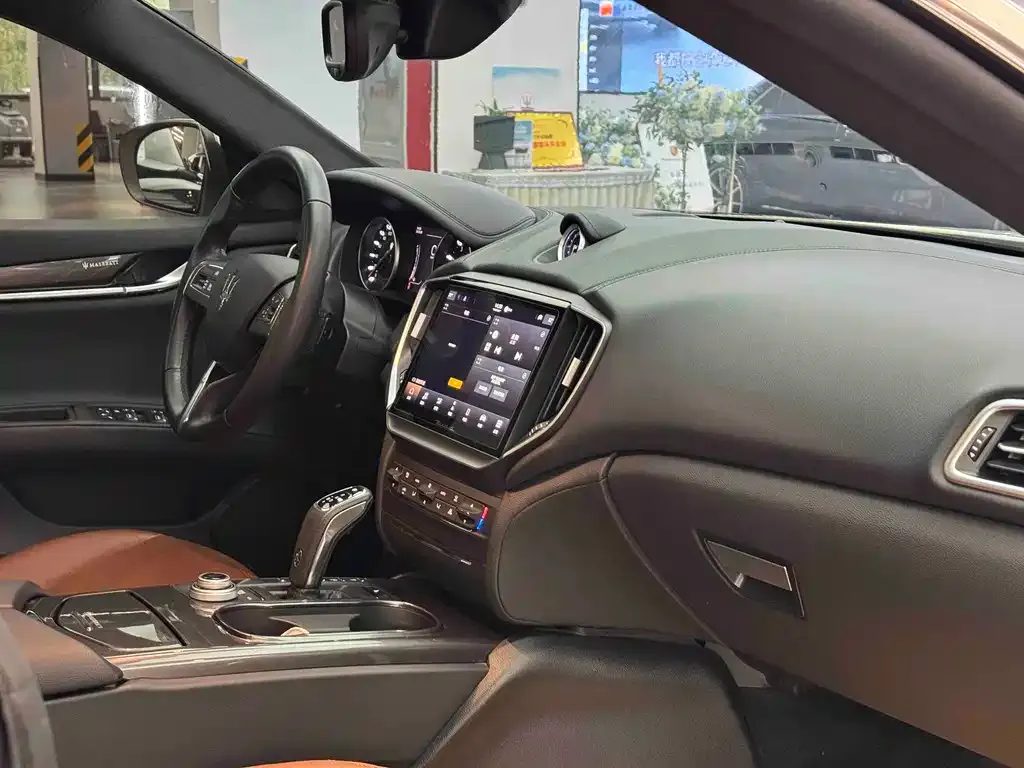 Maserati Ghibli 2021 из CN, фото 9