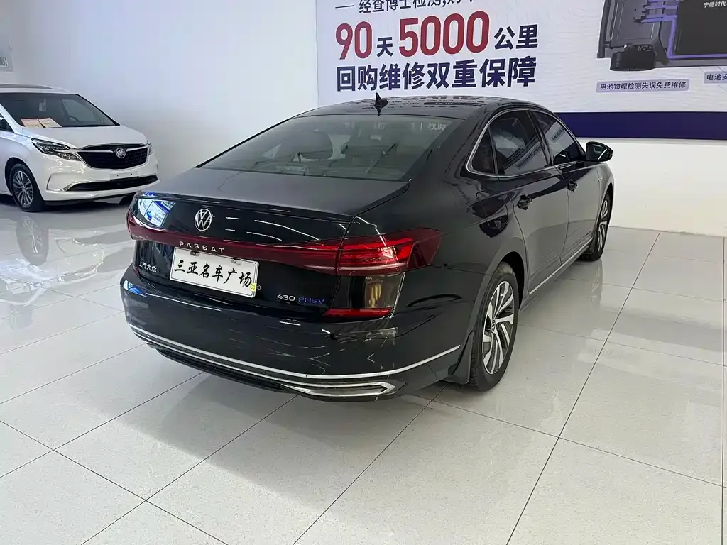 Volkswagen Passat New Energy — фото 2