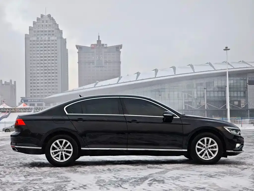 Volkswagen Magotan 2022 из CN, фото 3