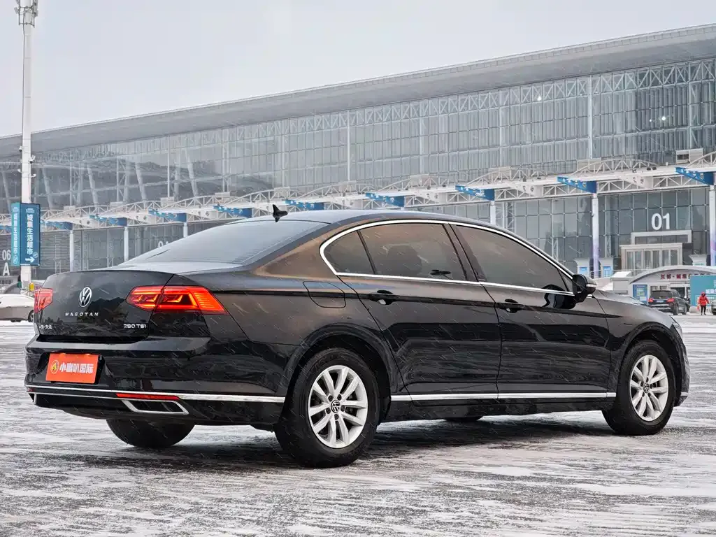 Volkswagen Magotan 2022 из CN, фото 9
