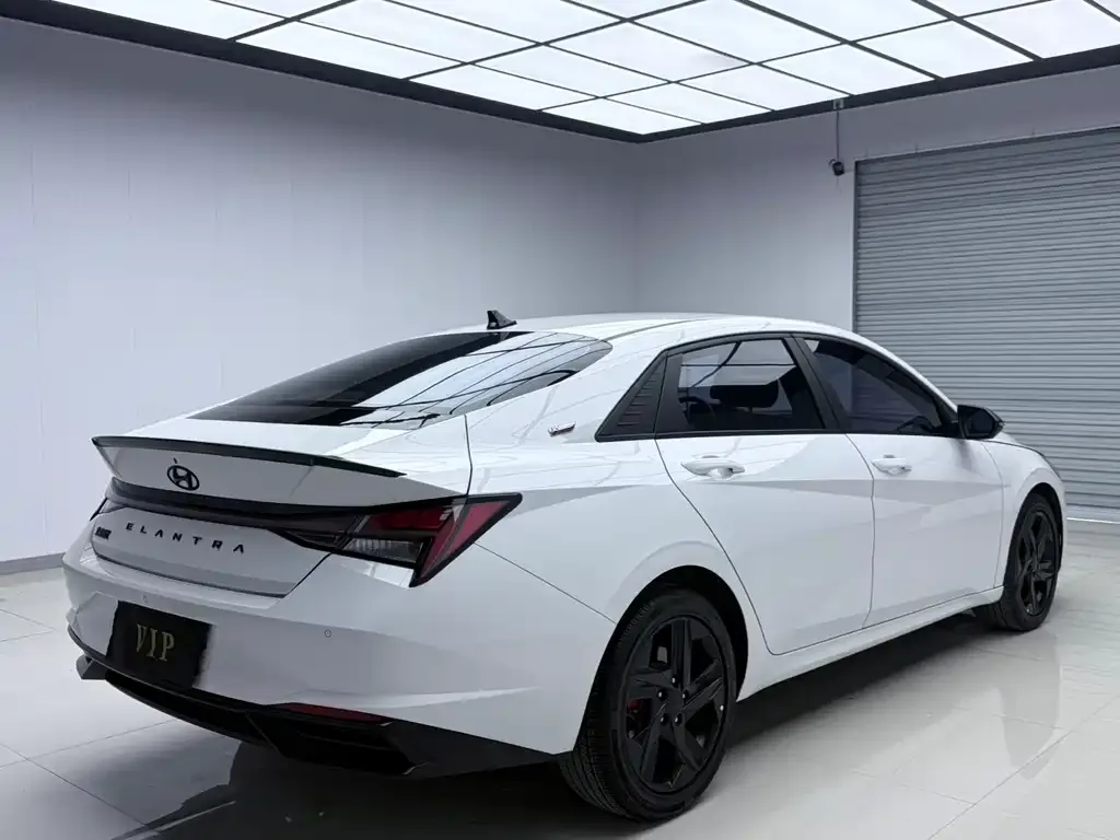 Hyundai Elantra 2022 из CN, фото 9