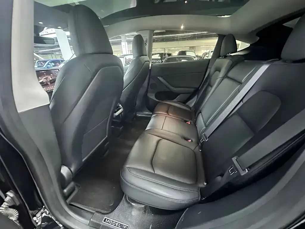 Tesla Model Y 2023 из CN, фото 7