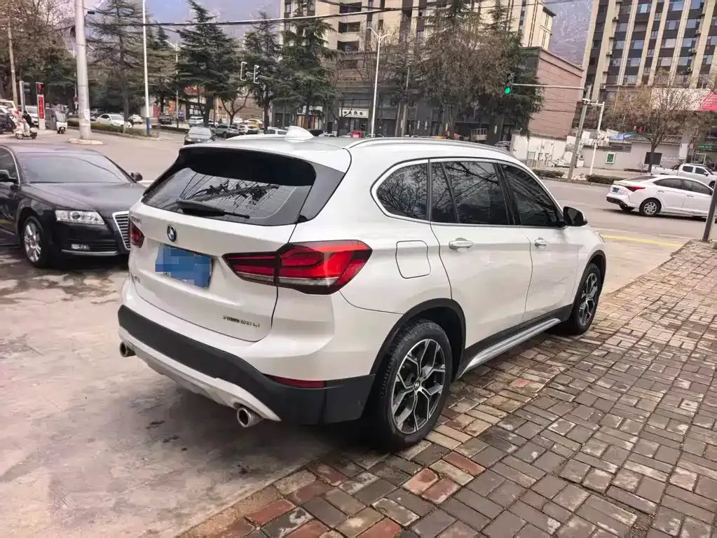 BMW X1 2022 из CN, фото 8