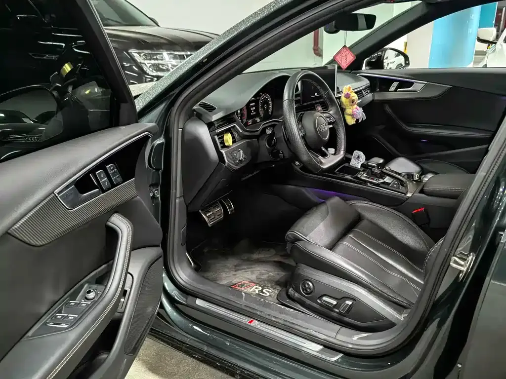 Audi A4L 2024 из CN, фото 7