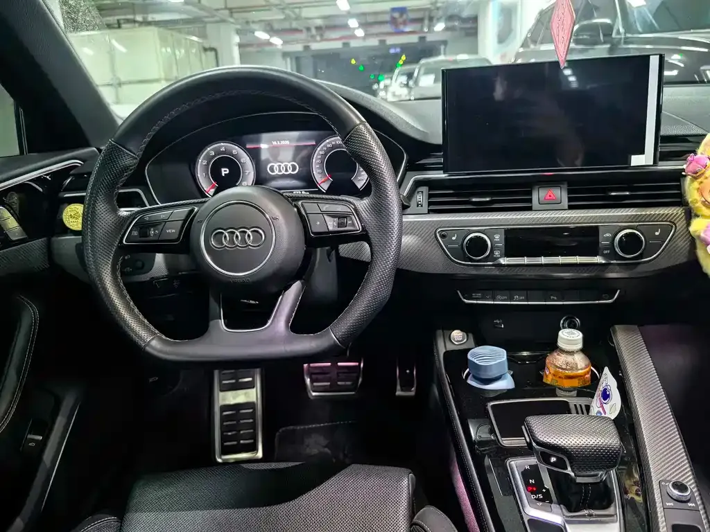 Audi A4L 2024 из CN, фото 8