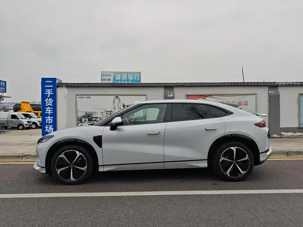 BYD L EV 2025 из CN, фото 7