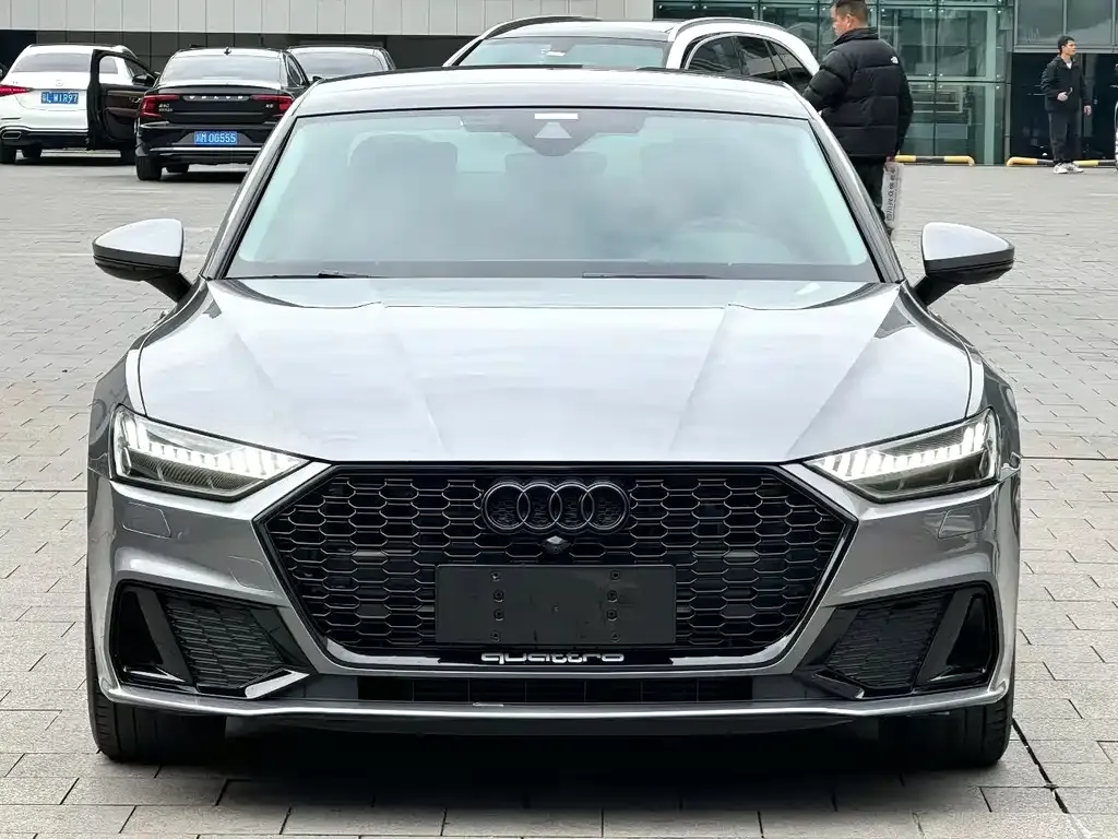 Audi A7L — фото 2
