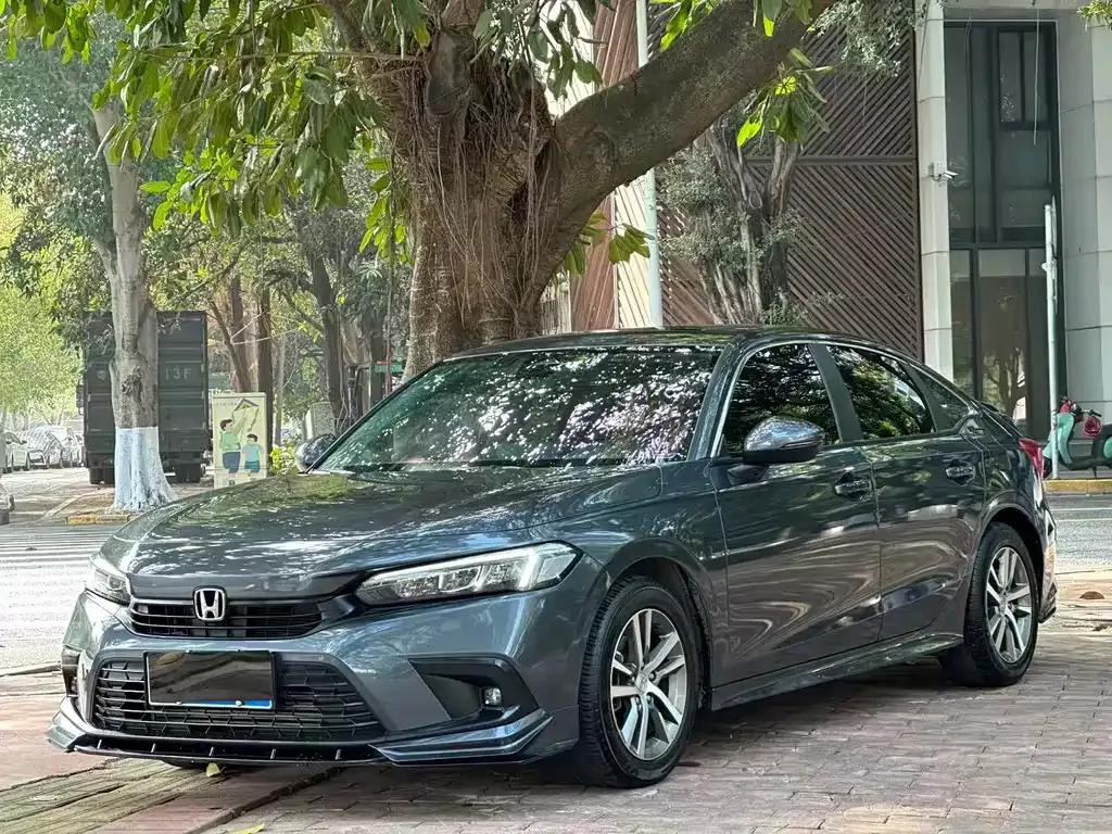 Honda Civic — фото 1