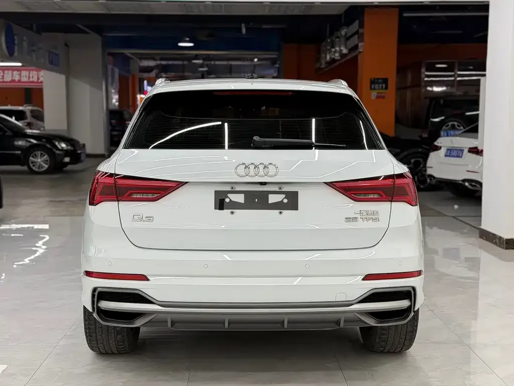 Audi Q3 — фото 6
